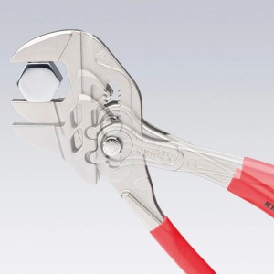 Chiave a pinza Knipex cromata 250 mm che afferra una vite.
