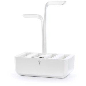 Véritable Indoor Garden Classic con illuminazione a LED bianca per la coltivazione di piante.