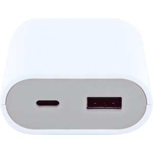 Adattatore di ricarica USB Schwaiger con porta USB-C e USB-A, cavo da 2,5 m per computer e multimedia.