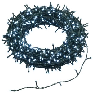 Guirlande lumineuse LED OBI 720 LED blanc froid, câble vert, enroulée pour décoration de Noël extérieure.