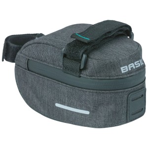 Basil Discovery 365D Satteltasche, Gr. S, Schwarz. Wasserabweisende Fahrradtasche mit Reflektor.