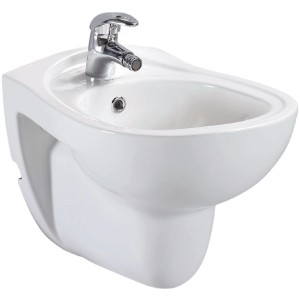 Bidet sospeso Sanitop-Wingenroth, bianco, con rubinetto. Design moderno per ogni bagno.