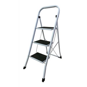 Scaletta pieghevole Comfort bianca con 3 gradini e tappetini antiscivolo per una presa sicura.