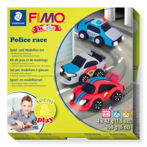 Staedtler Fimo Kids Police Race set avec voitures à modeler : voiture de police, voiture de course, voiture de sport.