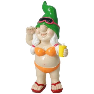 Sommerlicher Gartenzwerg mit Bikini, Sonnenbrille und Drink, Dekofigur aus Polyresin.