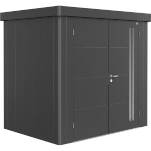 Casetta da giardino Biohort Neo 1B con doppia porta in grigio scuro metallizzato. Design moderno per il giardino.