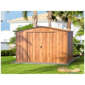 Casetta da giardino in metallo Duramax 3,2x2,4 m effetto legno marrone, con tetto a due falde in giardino.