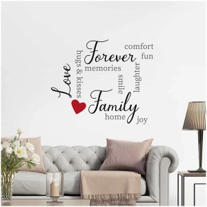 Wandsticker "Family" Gr. L mit Schriftzug und Herz, als Wanddeko im Wohnzimmer.