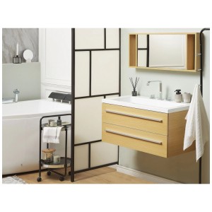 Set mobili bagno Beliani Almeria beige: mobile sospeso con due cassetti, lavabo bianco e specchio abbinato.