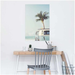 Maxi poster Vintage Summer (61x91,5 cm) : combi VW, palmier, planche de surf sur la plage.
