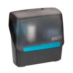 Kit manutenzione e pulizia Gardena per robot rasaerba in scatola di plastica con coperchio.