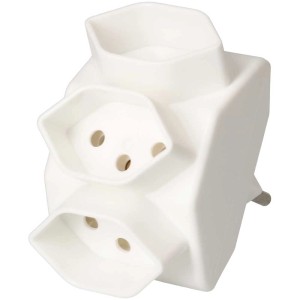 Adaptateur blanc Max Hauri avec 3 prises T13 pour une alimentation flexible.