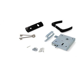 Kastenschloss Set, verzinkt, schwarz, 180x125mm, mit Griffen, Schlüsseln und Montagezubehör.
