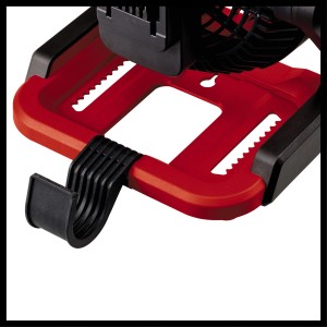 Dettaglio del ventilatore a batteria rosso Einhell Power X-Change GE-CF 18/2200 Li con gancio.