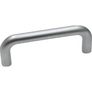 Maniglia per mobili 6175 in metallo cromato opaco, interasse 64 mm.