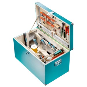 Boîte à outils de maçon Technocraft turquoise ouverte (31 pièces) avec outils.