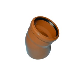 Curva a 45 gradi DN 110 per tubo KG Marley in plastica arancione.