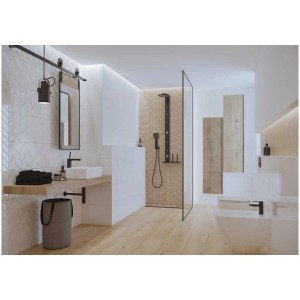 Bagno moderno con piastrelle da parete Cersanit Modern Style bianche lucide 29,8x59,8 cm.